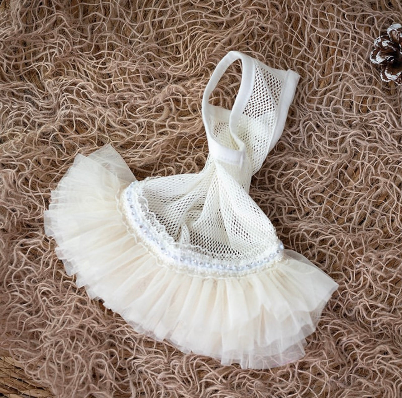 TaniWina Pet Ballet Tutu Skirt: Graceful Elegance for Small Dogs